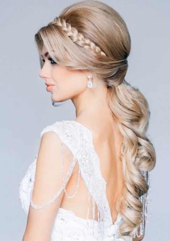 semirecogido lateral con trenza de diadema