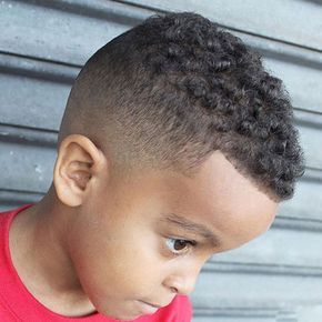 Pelo Rizado Corte De Niños (1)